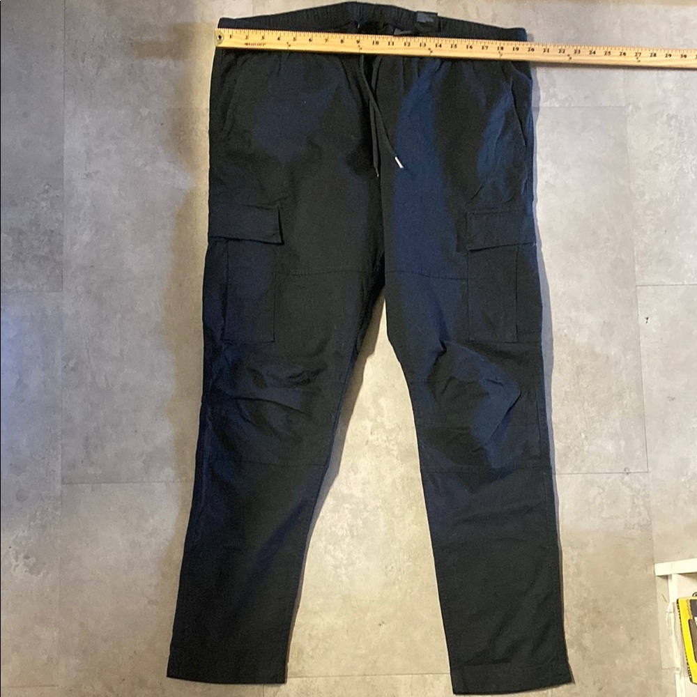 H&M Black Cargo Pants Modern Slim Fit